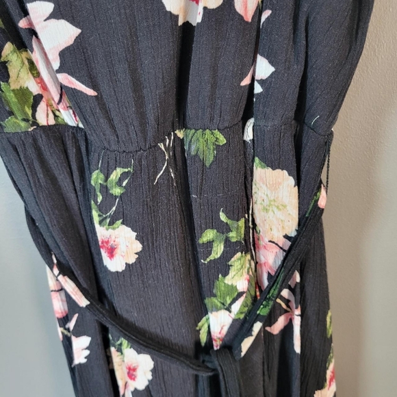 AQUA asymmetrical dark floral maxi dress Size S - Picture 10 of 10